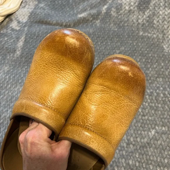 Dansko honey brown leather clogs - Picture 2 of 3